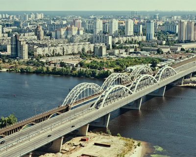 Дарницкий мост испытывают на прочность