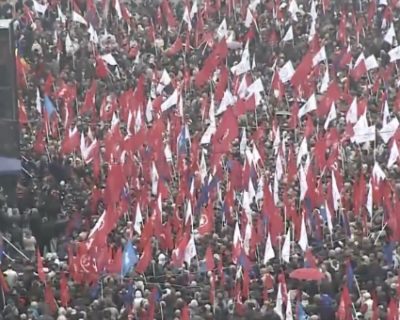 В Молдавии противники ассоциации с ЕС устроили 50-ти тысячный митинг протеста