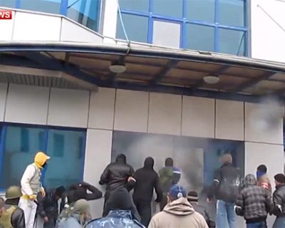 Украинские нацисты захватили водочный завод