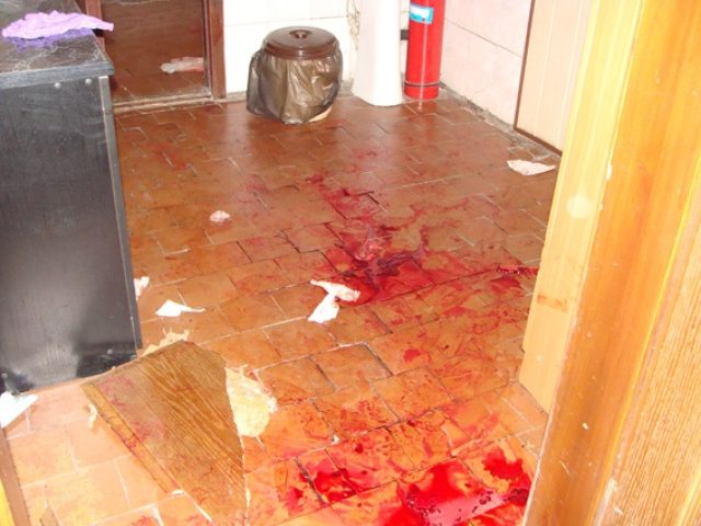 В Днепропетровской области вооруженные люди напали на горотдел милиции В Днепропетровской области вооруженные люди напали на горотдел милиции