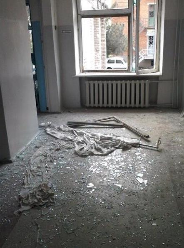 В Славянске обстреляли детскую больницу 