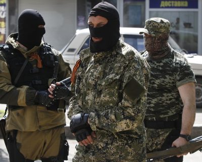 В Донецке захватили центральный военкомат