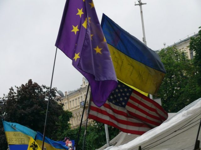 Майдан разогнать нельзя оставить. Фоторепортаж Майдан разогнать нельзя оставить. Фоторепортаж