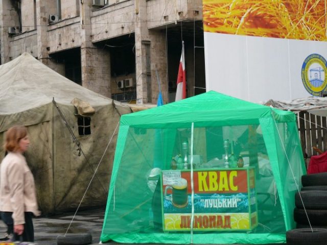 Майдан разогнать нельзя оставить. Фоторепортаж Майдан разогнать нельзя оставить. Фоторепортаж