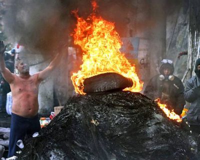 Майдан назначил себя гарантом выполнения Конституции и субъектом контроля власти