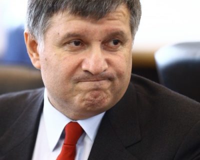 Аваков продолжает увольнять силовиков за отказ ехать в зону АТО