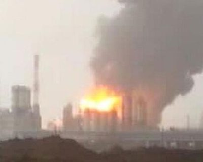 Боевики АТО подожгли химзавод под Славянском