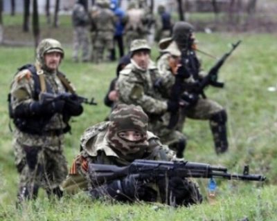 Ополченцы захватили милицейское училище в Луганской области