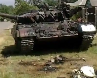 Ополченцы захватили танк и взяли в плен экипаж