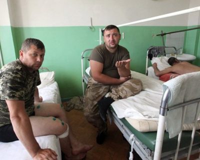 Раненые украинские солдаты в российской больнице рассказали о...