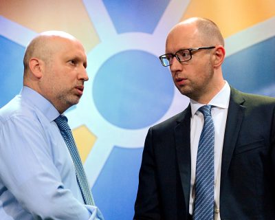 Партия войны режет социальные выплаты ради карательной войнушки