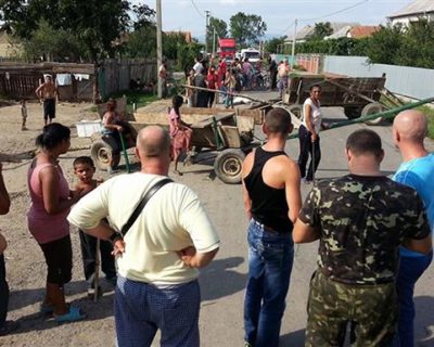 Перекрытие трассы Киев-Чоп у Ракошине переросло в сельский бунт
