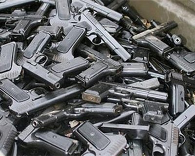 Киевский УБОП изъял 185 пистолетов и 42 пулемёта