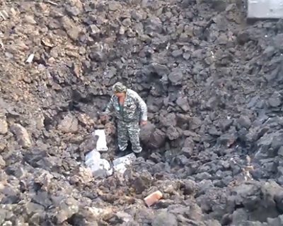 Огромная воронка в Шахтёрске - видео