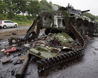 Украинский солдат ругается с военкомом и опять... солдаты бегут в Россию
