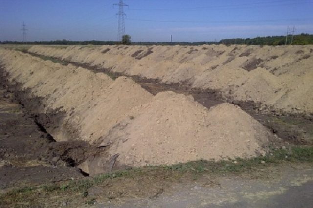 На Краснопольском кладбище Днепропетровска вырыли 700 могил