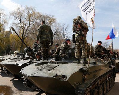 Ополченцы на бронетехнике вошли в Мариуполь