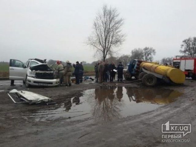 Фото с места ДТП, в котором погиб Кузьма Скрябин