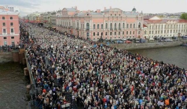 «Бессмертный полк» растоптал все мечты США и ЕС о развале России «Бессмертный полк» растоптал все мечты США и ЕС о развале России