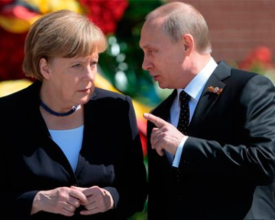 Путин призвал Порошенко прекратить экономическую блокаду Донбасса
