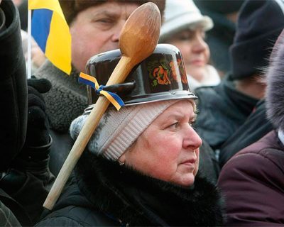 Кто манипулирует коллективным психозом граждан Украины?