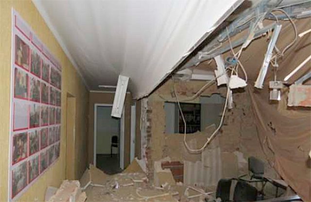 Ночью в Сумах взорвали офис партии «Батьківщина» Ночью в Сумах взорвали офис партии «Батьківщина»