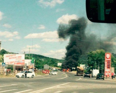 В Мукачево нацисты-правосеки устроили разборки со стрельбой