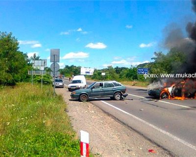 Киевские путчисты отреагировали на бойню, которую устроили правосеки в Мукачево