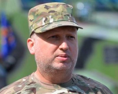 Турчинов пригрозил поднять всю страну на защиту киевских путчистов