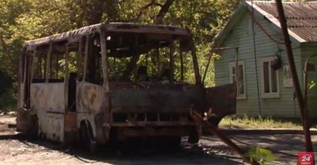 В Запорожье сожгли автобус карбата В Запорожье сожгли автобус карбата