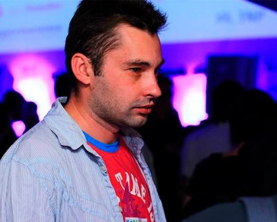 «В стране — п***ц!» — it-компания, поддерживавшая неонацистский путч, бежит из Украины