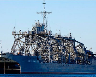 Российские боевые корабли подходили к Мариуполю?