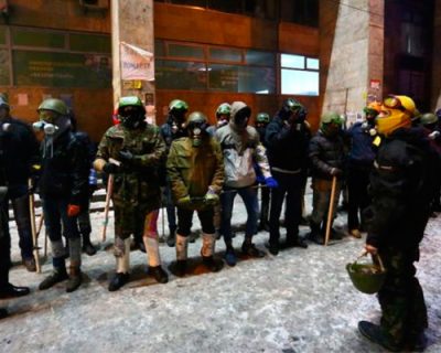 Яценюк дал денег боевикам, устроивших кровавый госпереворот в 2014 году
