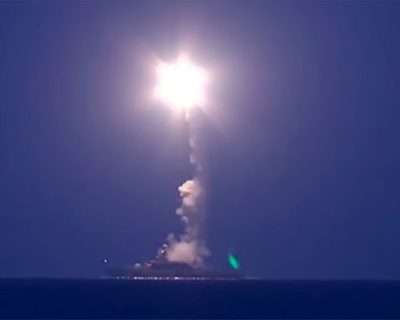 Минобороны РФ опубликовало видео запуска крылатых ракет из Каспия