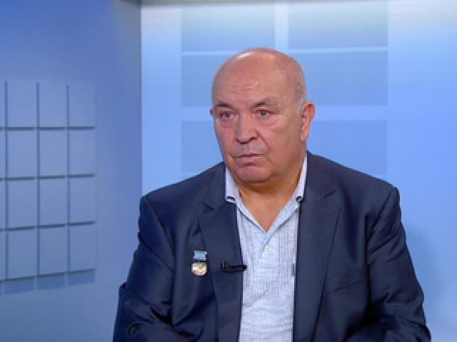 вице-президент Федерации любителей авиации России Виктор Заболотский