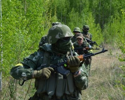 Идеолог «Азова» заявил о наличии предпосылок для начала гражданской войны в Киеве