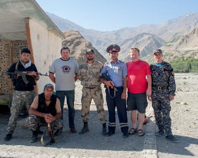 Жители Таджикистана говорят, что хотят «домой, в Россию»