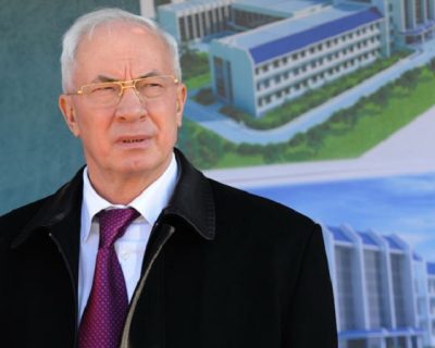 Азаров: У Киева нет времени заниматься всякой ерундой вроде отсутствия лекарств в больницах