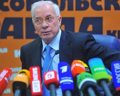 Николай Азаров: Вы ещё не устали от брехни Порошенко, Яценюка и компании?