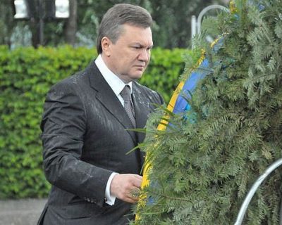 Вниманию Януковича: Чем настоящая тоталитарная деспотия отличается от игрушечной