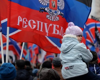 Оставаясь формально частью Украины, фактически Донбасс будет интегрироваться в Россию