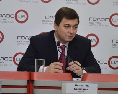 США начали «щемить» украинских олигархов, помогавших Майдану
