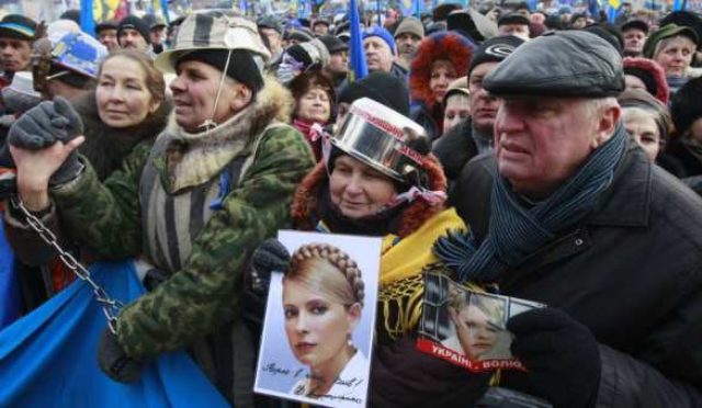 Кастрюли на голову - мозги в мусорное ведро. Два года знаковому перформансу
