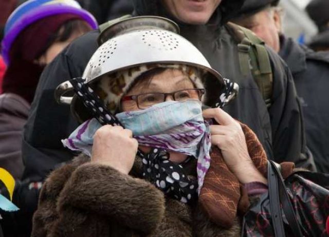 Кастрюли на голову - мозги в мусорное ведро. Два года знаковому перформансу