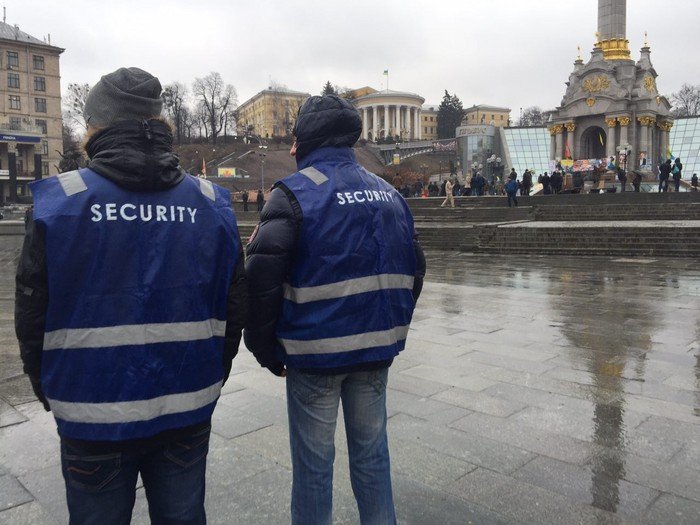 На Майдане дождь и соленые помидоры - ФОТОРЕПОРТАЖ На Майдане дождь и соленые помидоры - ФОТОРЕПОРТАЖ