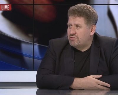 В Украине готовят три варианта Конституции с элементами федерализации