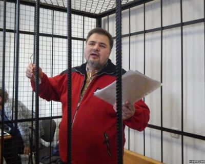 Украинский узник совести требует исключить его семью из списка должников МВФ