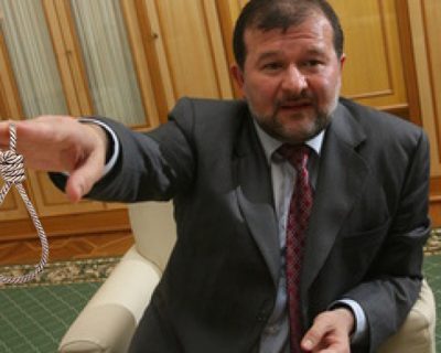 Балоге шею жмёт: Запад склоняет Украину к самоубийству