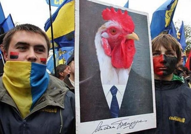 Креативные фашистские петухи