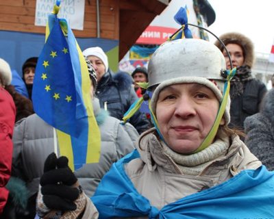 Украинцы разочаровались в узурпаторах, но продолжают верить в сказку